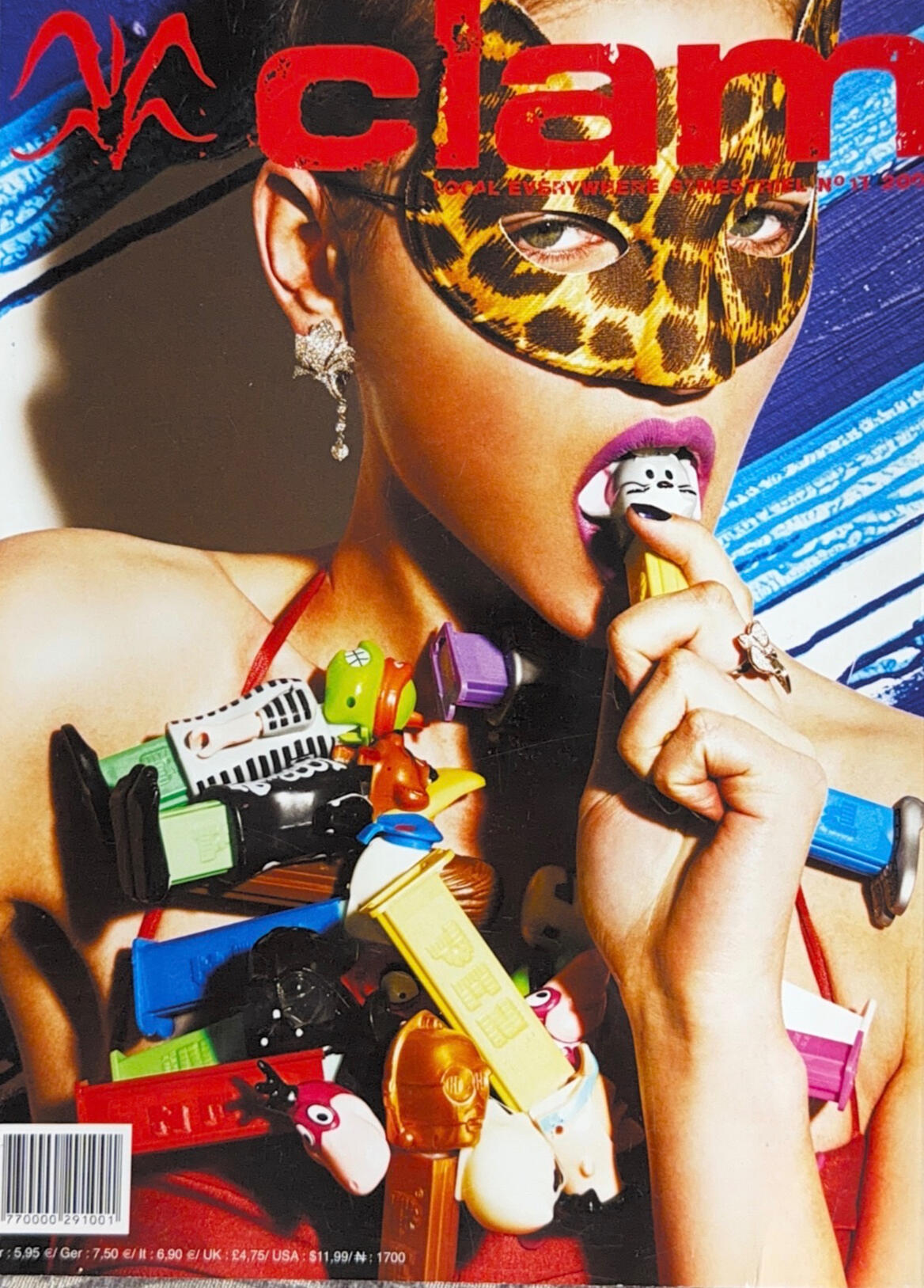 Cover des Clam Magazine (2008) mit Fashion Editorial, fotografiert von Straulino Photography und gestylt von Samuel Sohebi. Das Titelbild zeigt Model Mona (M4 Models) in einem kreativen High-Fashion-Look und dokumentiert eine internationale Magazinprodukti